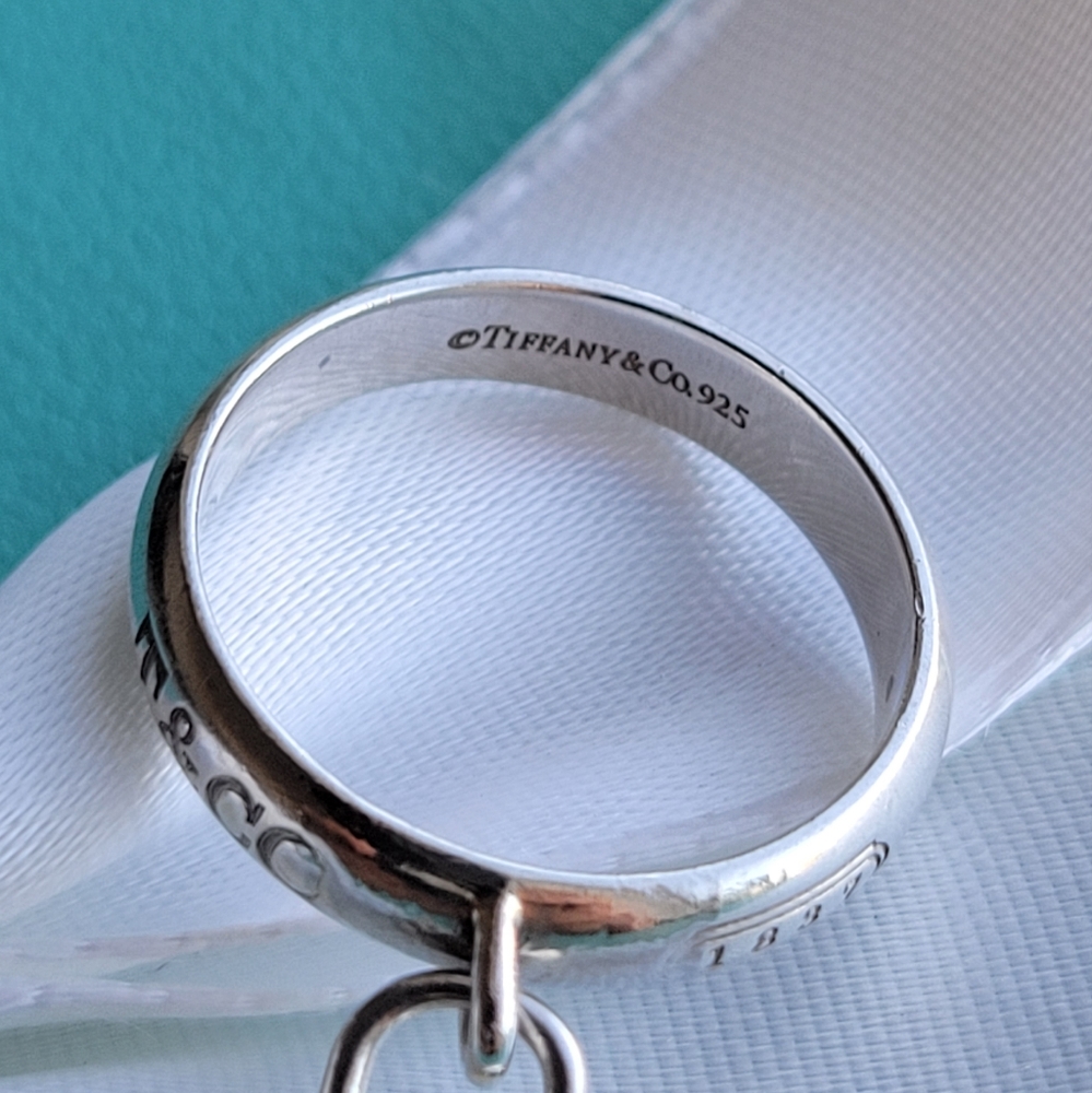 1837 dangle padlock band ring - Picture 8 of 9